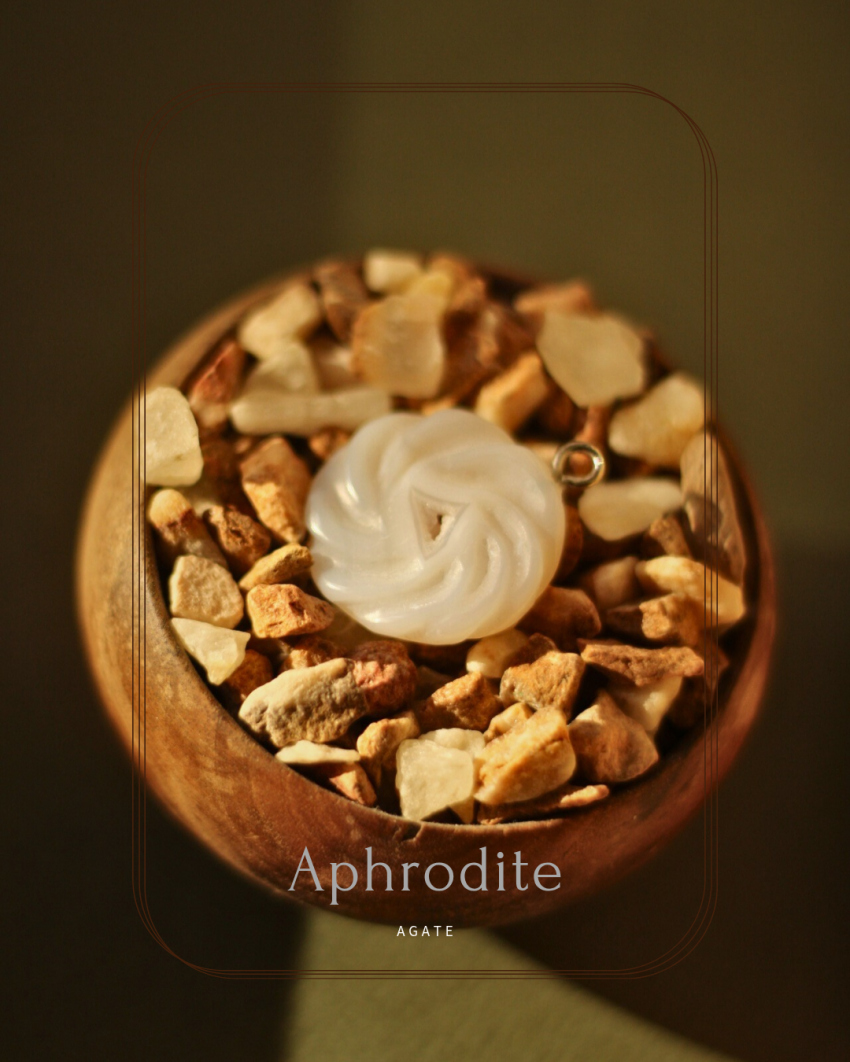 نگین سنگ عقیق ژئوددار(کاروینگ چرخه بی نهایت)