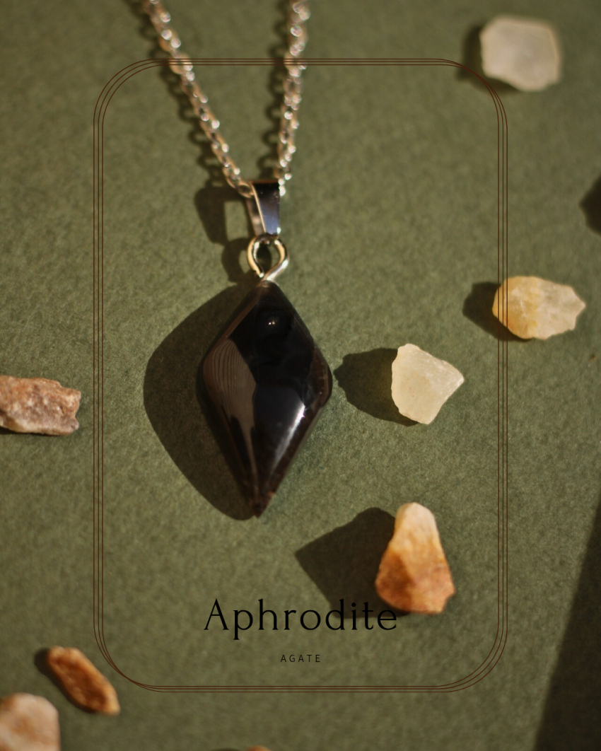 گردنبد سنگ عقیق  زنجیر استیل رنگ ثابت